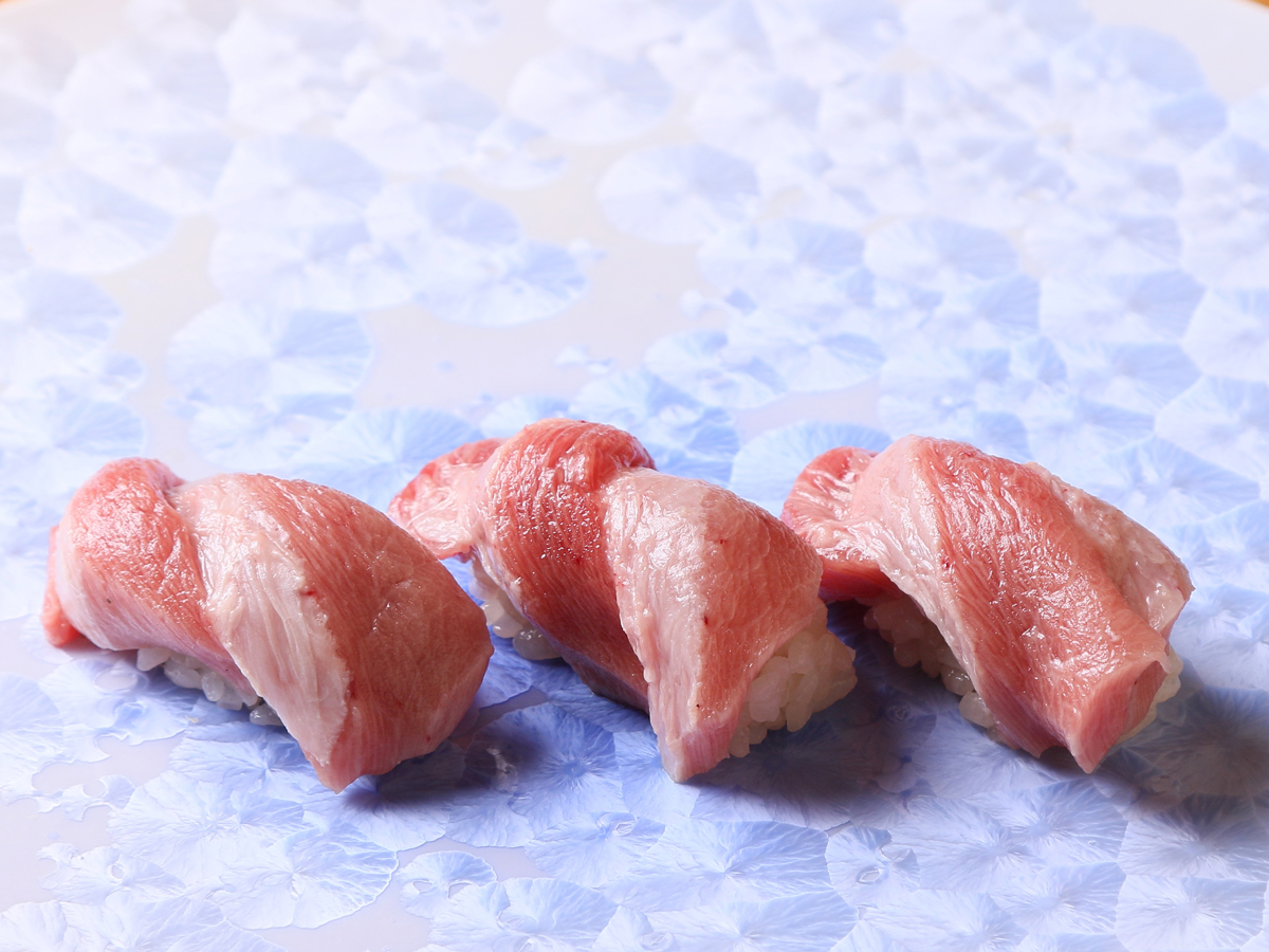 鮨の王道はまぐろの握り!!